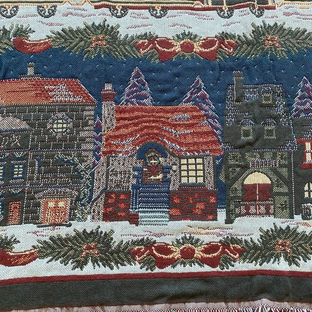 Goodwin Weavers Triple Woven Throw Blanket Dickens Village 50x68